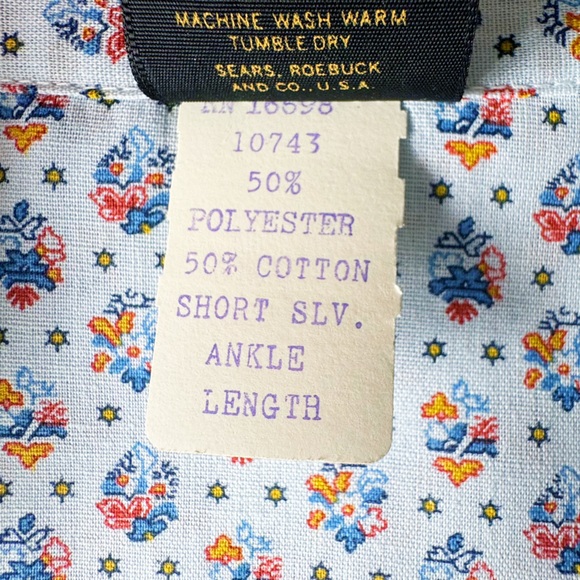 Sears Vintage Perma Prest Print Pajama Set - NWOT |
LARGE - Picture 9 of 12